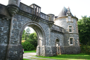 Dunalister-Estate-Lodge